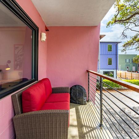 Boutique Vera Hotel In The Heart Of Фоли Бич Экстерьер фото